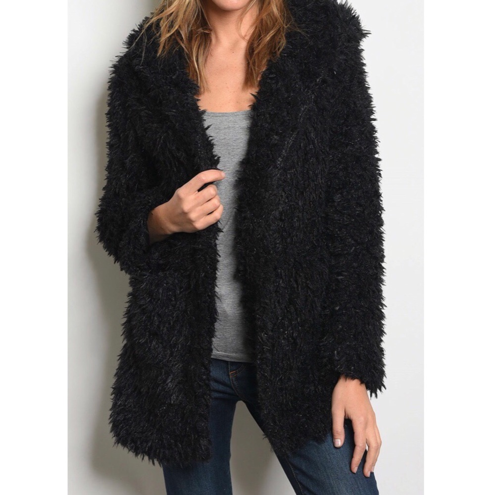 <<RATED 5-STAR>> Black Shaggy Fur Coat